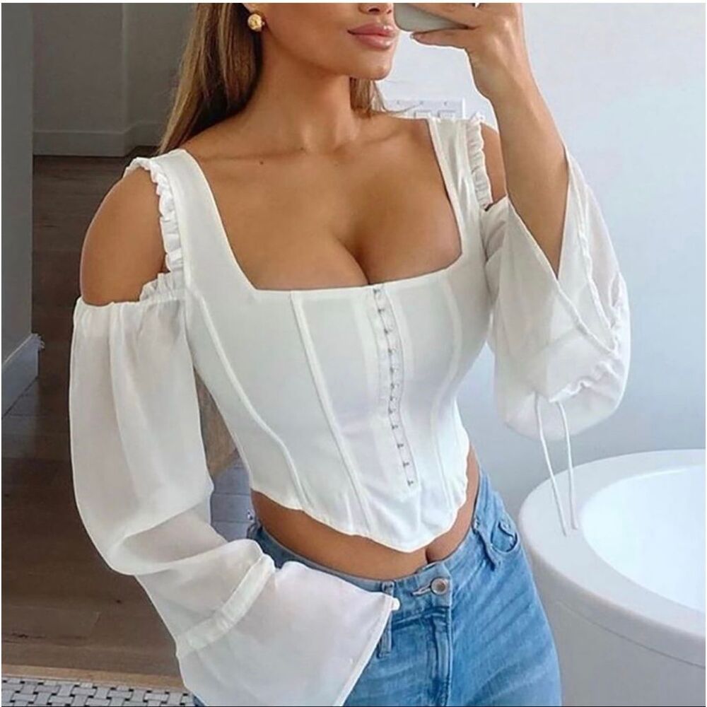 Fashion nova nwt of corset not ruffled top size 1x